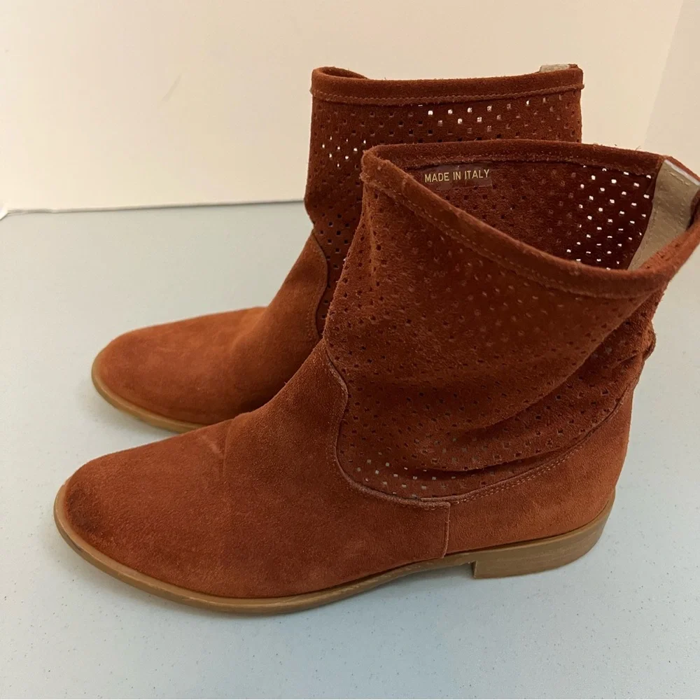 Sundance Suede Leather Booties Sz 38 or 7.5